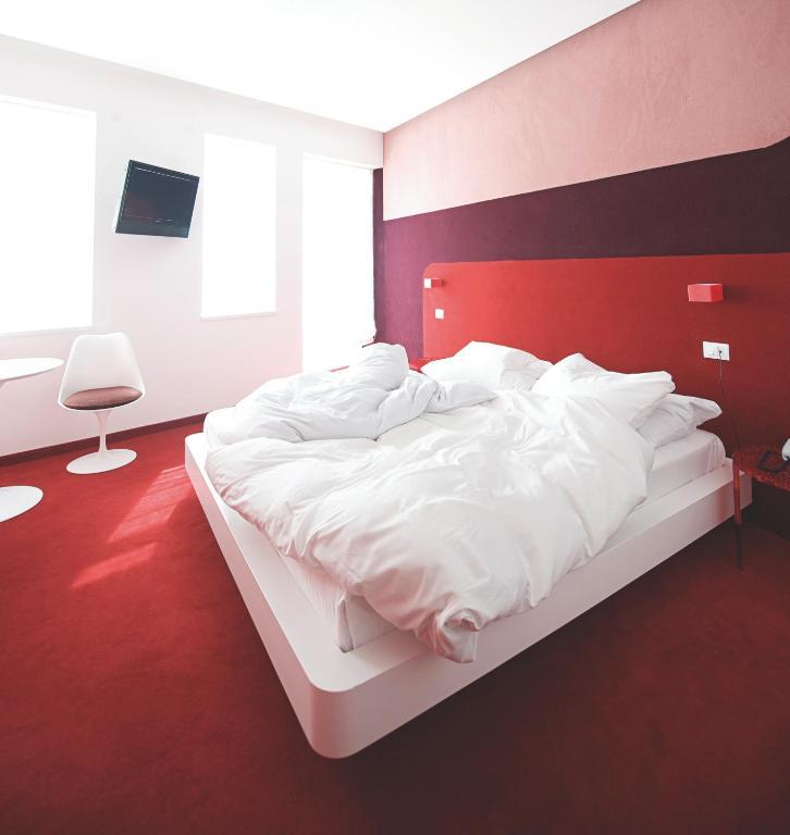 Boutique Hotel Imperialart Merano Camera foto